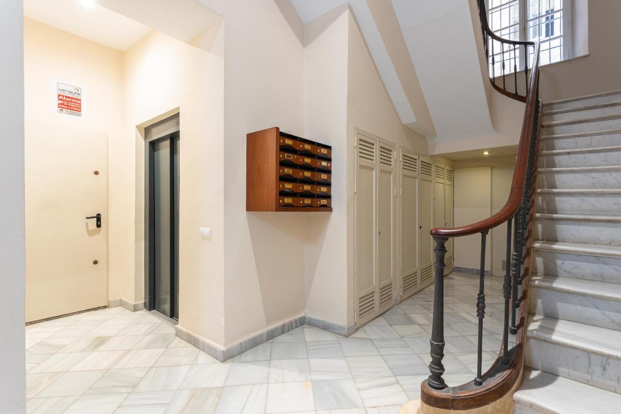 Julieta Historical Apartment By Alohaมาลากา ภายนอก รูปภาพ
